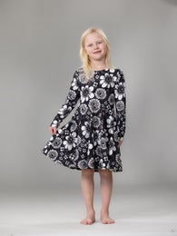 FIFTARIdress (Kedolla kerran black / white jersey)