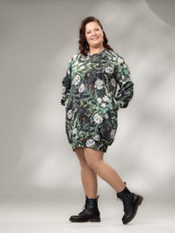 HAAVEILUdress raglan sleeve (Mets&auml;kylpy black / green stretch college)