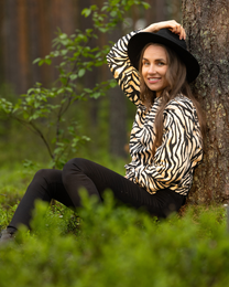 SAANAshirt (Wild beige / black stretch college)