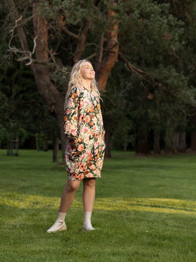 HAAVEILUdress raglan sleeve (Kukkaiskylpy orange / light beige stretch college)