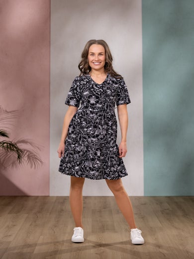 SUVIdress (Puistossa black / white jersey)