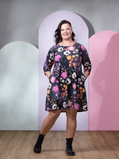 VERSOdress (Kuningatarkukka ink / fuchsia jersey)